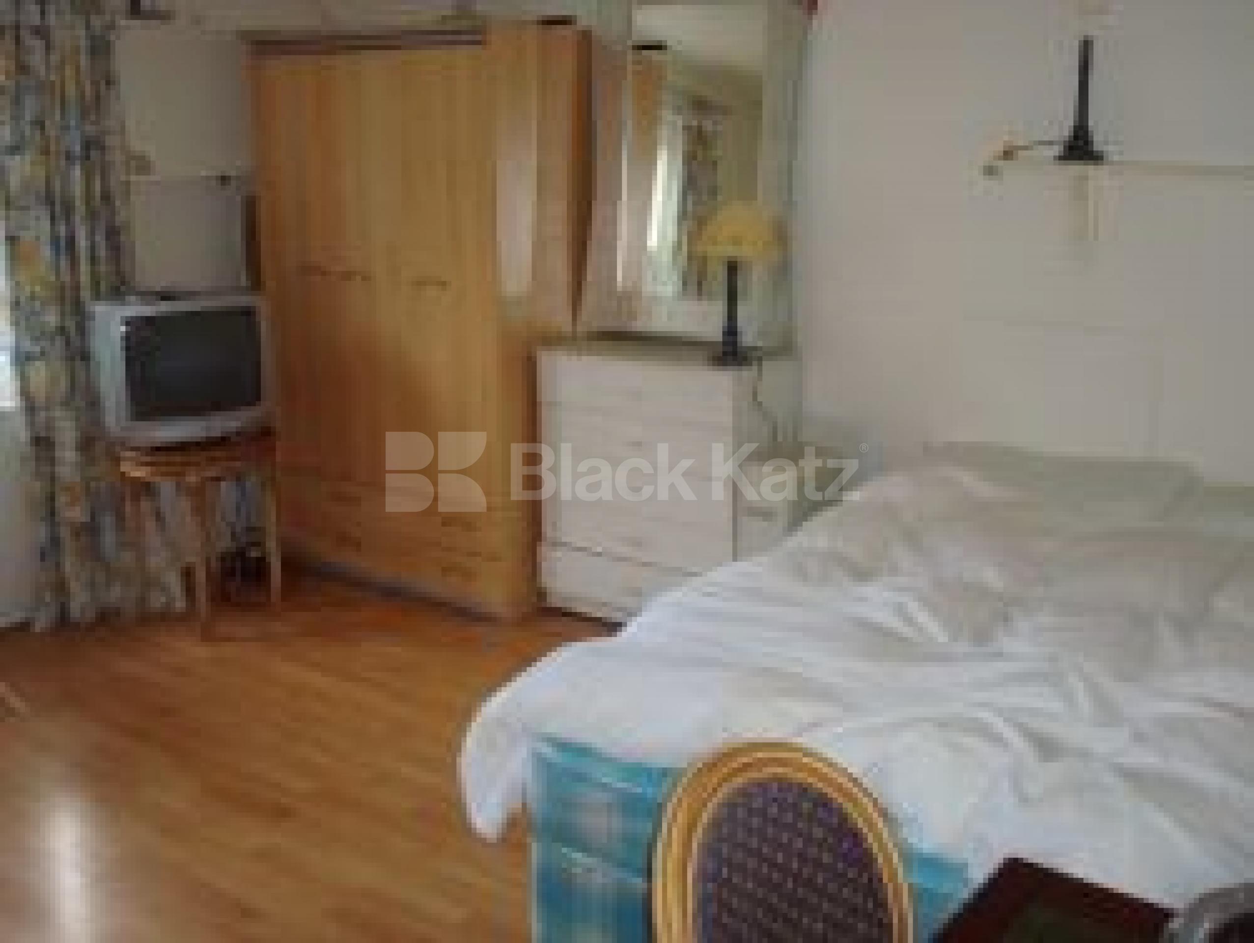 			New Instruction, 1 Bedroom, 1 bath, 1 reception Flat			 Pembridge Gardens, Notting Hill W2